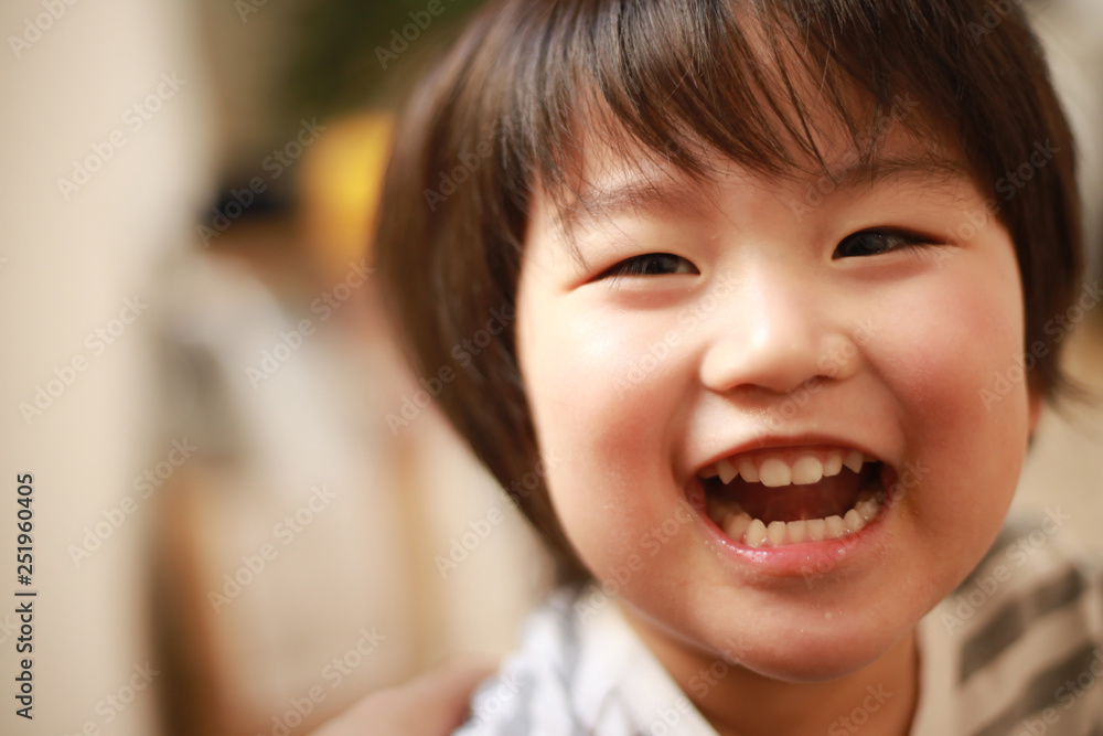 笑顔の男の子 笑顔の男の子