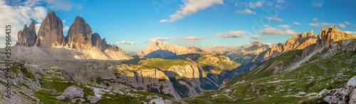 Valokuva Panorama of Famous Tre Cime di Lavaredo, Dolomites Alps, Italy, Europe