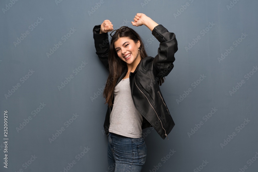 Brunette teenager friendly girl Brunette teenager friendly girl