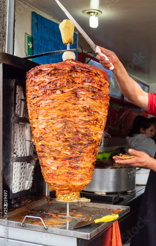 Картината върху платно Al pastor