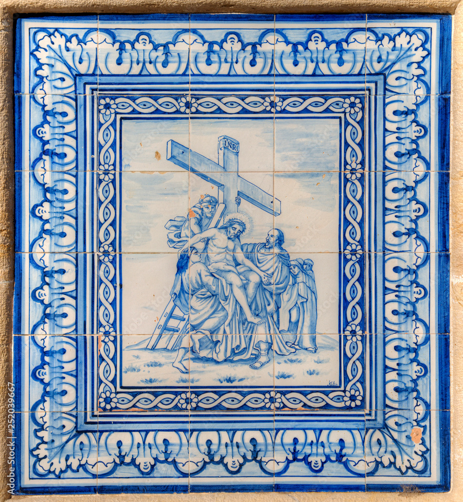 Panneau d'azulejos à Dornes, Portugal Panneau d'azulejos à Dornes, Portugal