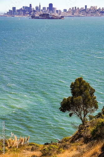Fototapeta Naklejka Na Ścianę i Meble -  View towards San Francisco from Angel Island, California