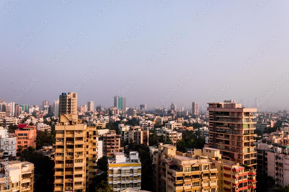Fototapeta premium mumbai skyline view or arial view of mumbai city 
