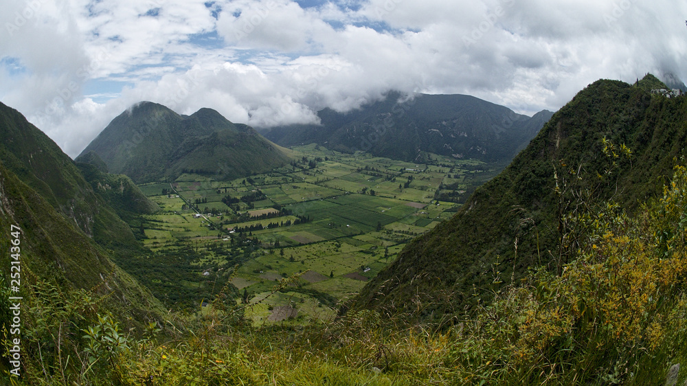 Naklejka premium Interior of an old inactive volcano, Reserva Geobotanica Pululahua, Ecuador