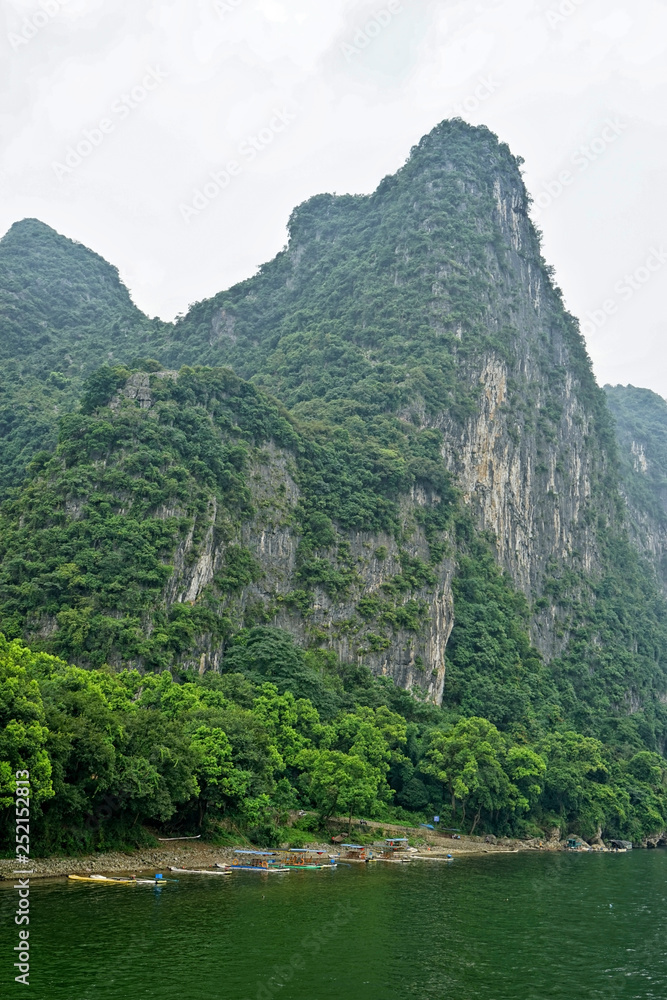 Guilin, Day li River, cruise, Karst, montain, sugarloaf, yangshuo, china, asia Guilin, Day li River, cruise, Karst, montain, sugarloaf, yangshuo, china, asia