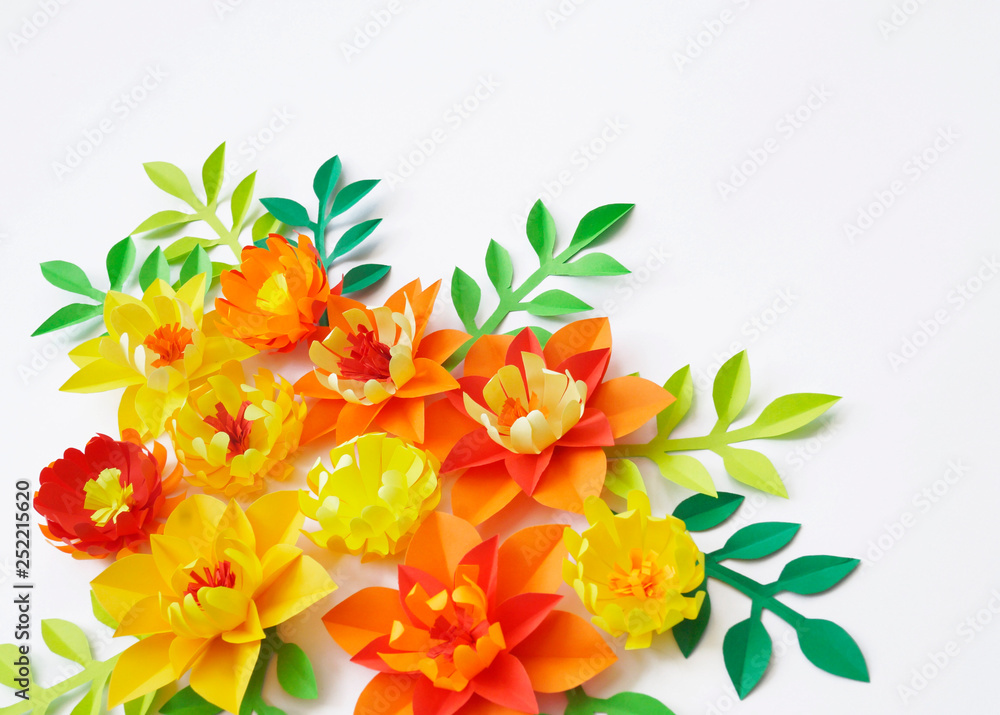 Obraz premium Flower and leaf color made of paper craft