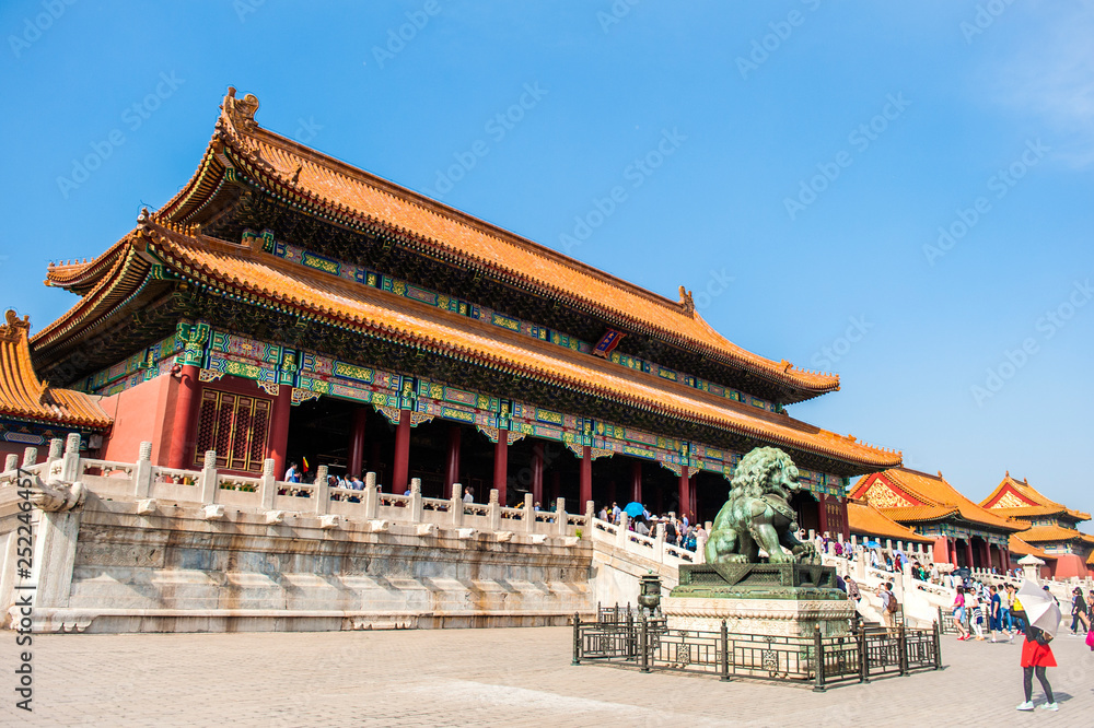 Fototapeta premium ancient Chinese architecture