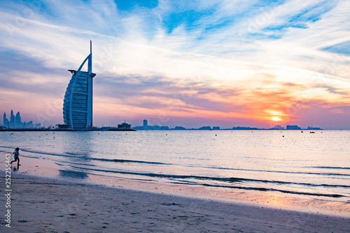 Vászonkép DUBAI, UAE - FEBRUARY 2018 :The world's first seven stars luxury hotel Burj Al A