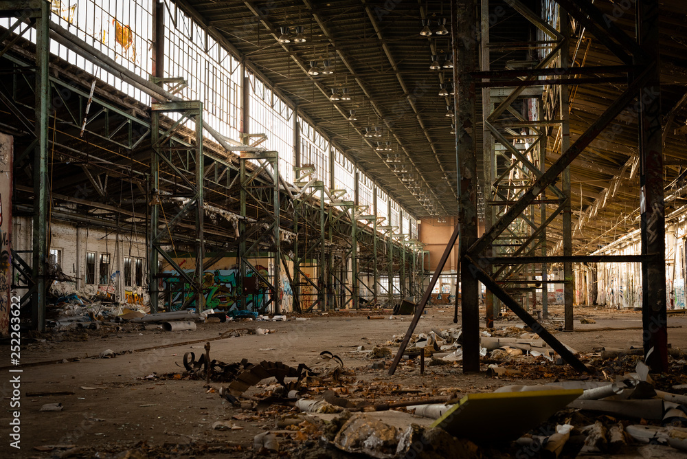 abandoned factory hall, big abandoned factory hall, factory hall, urbex, lost places