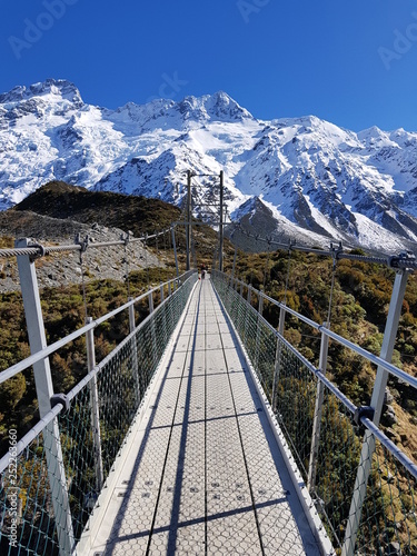 bridge and mount cook