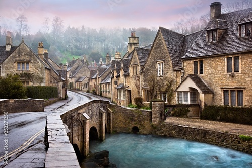 Fotomurale Castle Combe, England