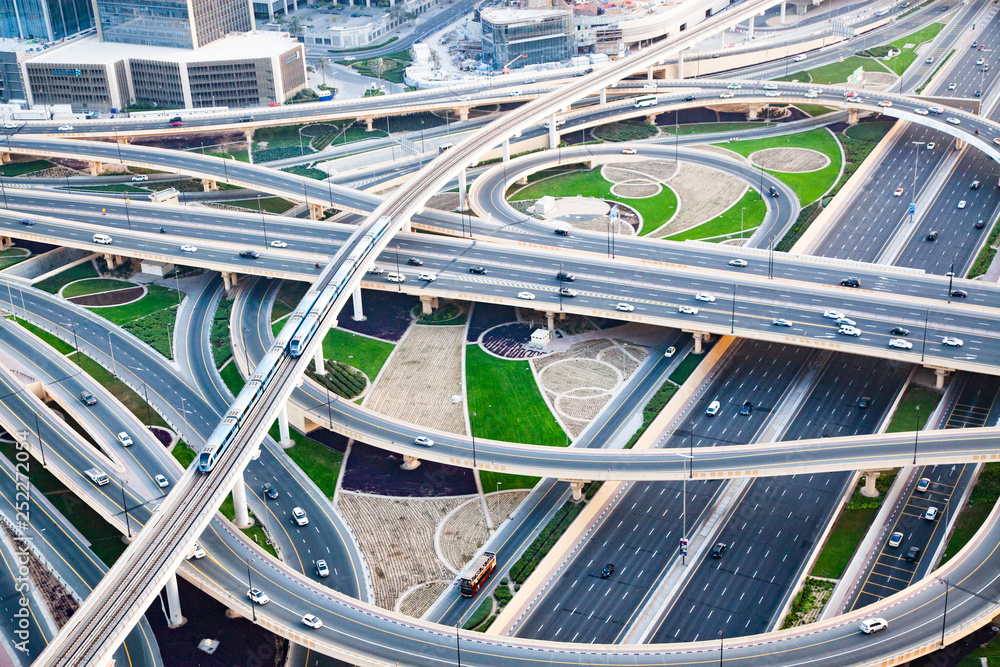 Traffic on a busy intersection on Sheikh Zayed highway Traffic on a busy intersection on Sheikh Zayed highway