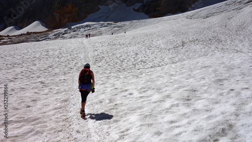 Wanderung auf die Zugspitze, über das Höllentalklamm mit Gletscher (Höllenthalerferner) und Klettersteig