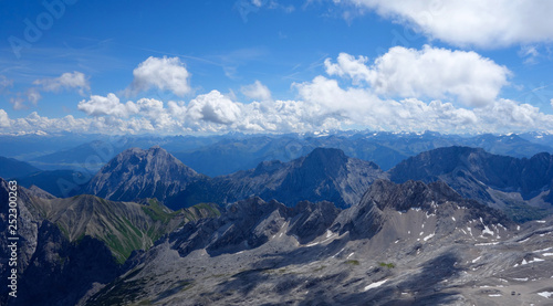 Wanderung auf die Zugspitze    ber das H  llentalklamm mit Gletscher  H  llenthalerferner  und Klettersteig