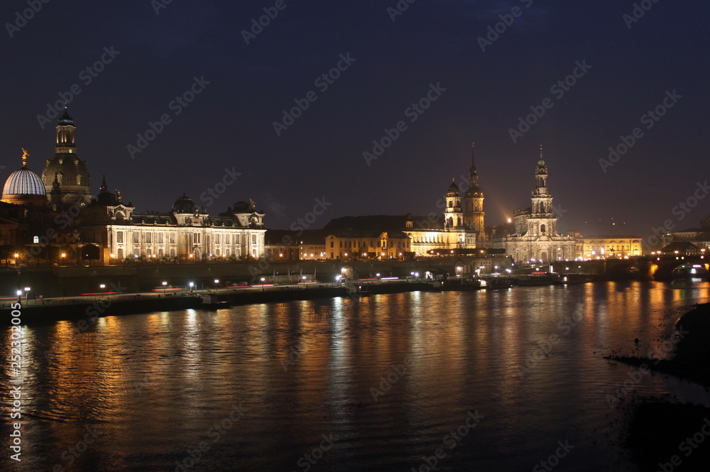 Night panorama of the historical part of Dresden 