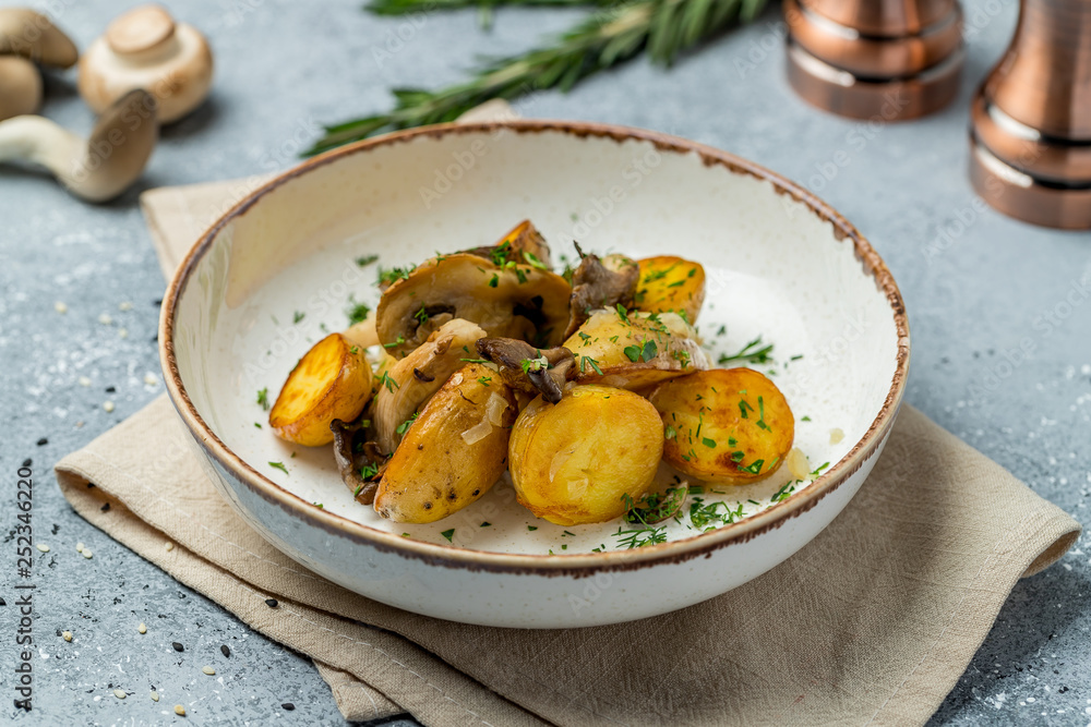 Fried potatoes with mushrooms Fried potatoes with mushrooms