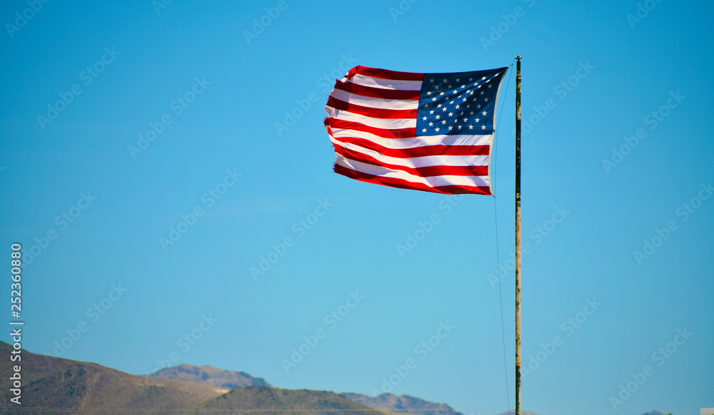 Obraz premium Old Glory over Nevada