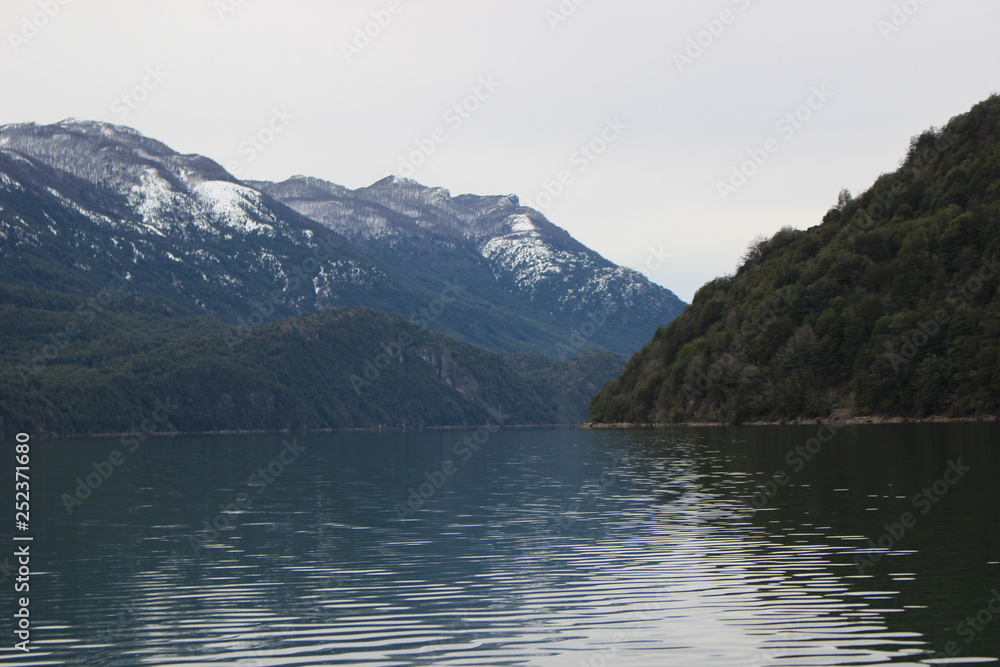 Patagonia, Chile, sur, austral, lago verde, carretera austral, bosque, nativo, autóctono, campo, viaje, vacaciones, descanso, naturaleza, cerro, montaña, montañas, nieve