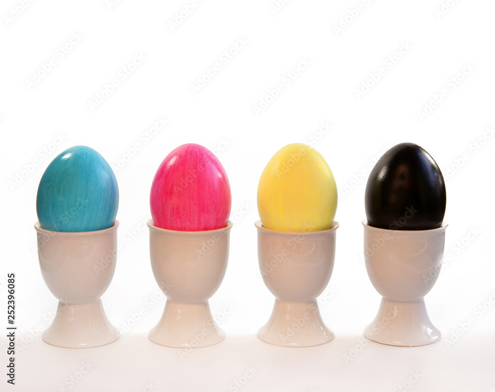 Ostern, Ostereier, CMYK, CMYK-Farben, freigestellt, isoliert, Textraum, copy space Ostern, Ostereier, CMYK, CMYK-Farben, freigestellt, isoliert, Textraum, copy space