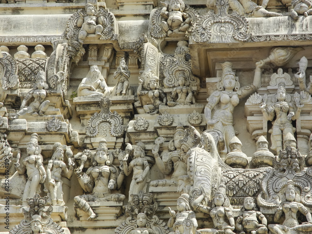 Hindu temple with sculptures, India, Tamil nadu