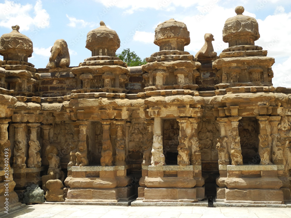 Courtyard of the ancient temple of Kailasanath, India, Tamil Nadu, the city of Kanchipuram
