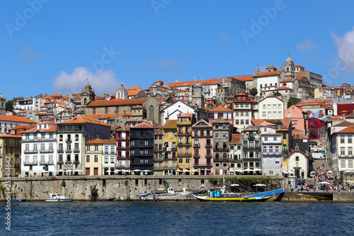 View of the Old city of Porto and the Douro river, Portugal © Afflamen