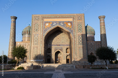 Frontal view of Registan Square Mosque and Madrasah complex in Samarkand, Uzbekistan