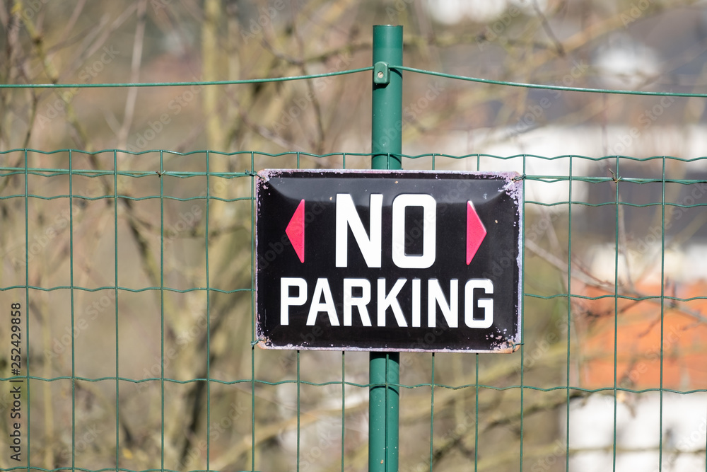 Fototapeta premium No Parking Sign Landscape