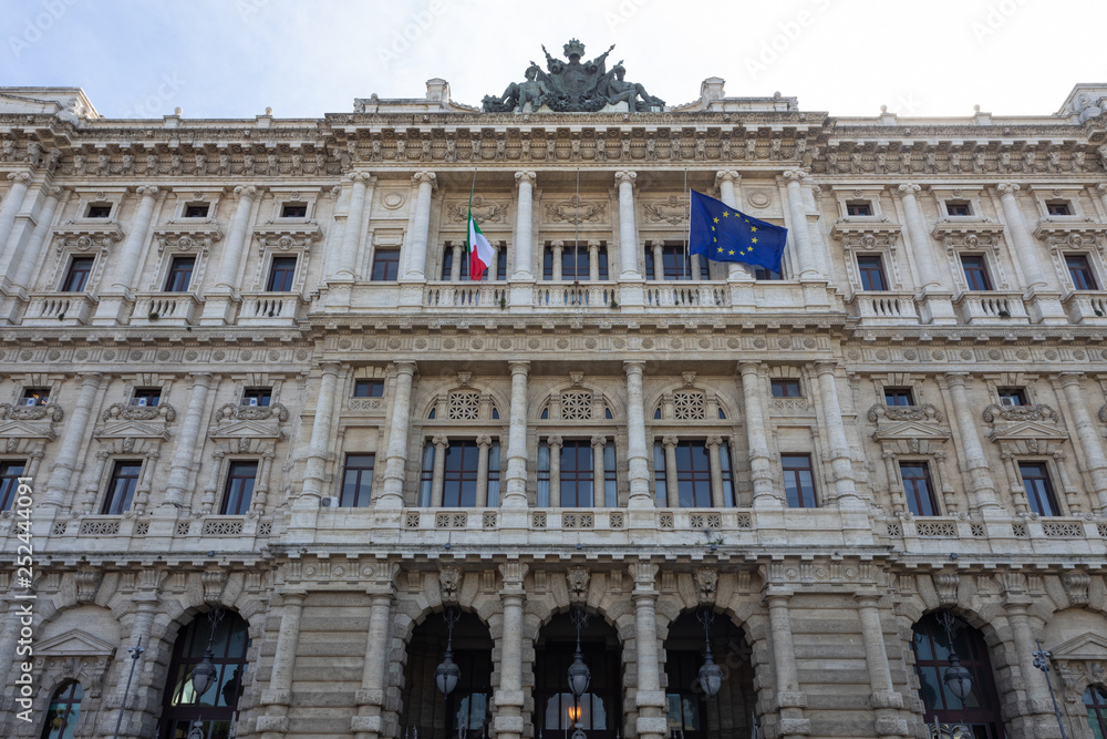 Palazzo di Giustizia - Piazza Cavour, Roma