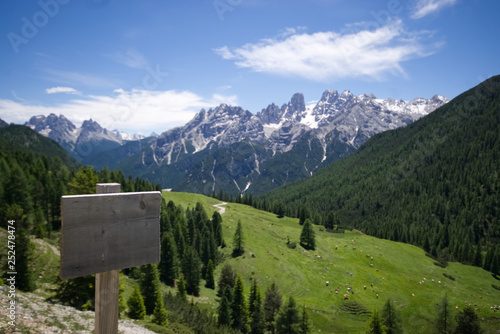Wegschild in Tirol photo