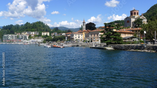 au bord du lac de Côme