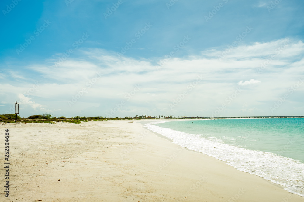 Obraz premium Paradise beach with turquoise blue water