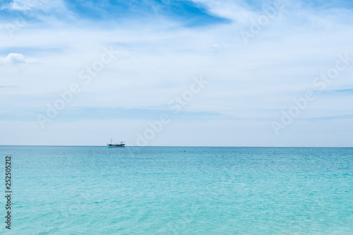 Paradise beach with turquoise blue water © DOUGLAS