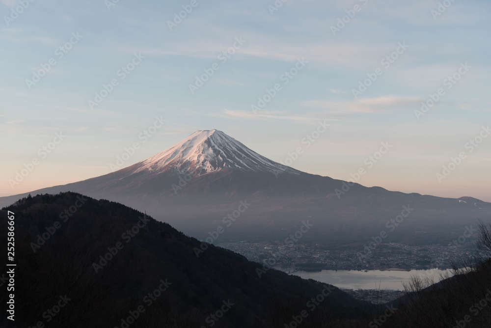 富士山 御坂峠 人気スポット 絶景