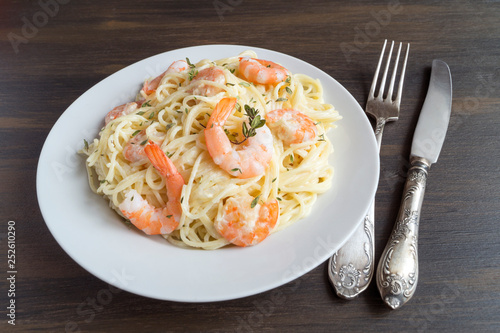 spaghetti cream cheese white sauce with shrimp - Italian food style