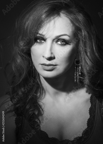 Wallpaper Mural young woman with magnificent hair Torontodigital.ca