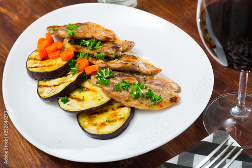 Mutton loin chops grilled with eggplant