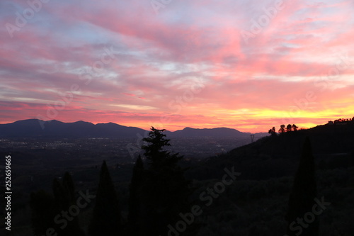 Tuscany sunset moment