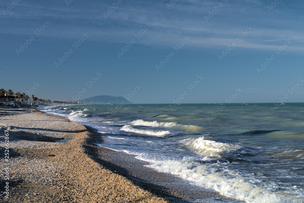 beach and sea,italy,monte Conero,waves,sky,blue,horizon,landscape,coastline