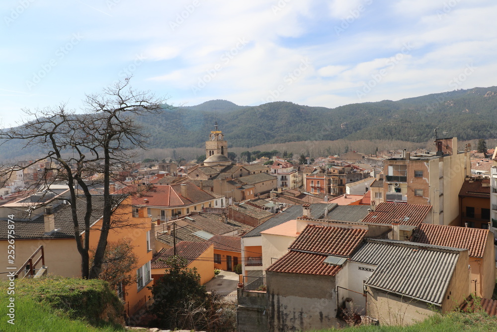 Pueblo de Santa Coloma de Farners, capital de la comarca de la Selva (en Girona)