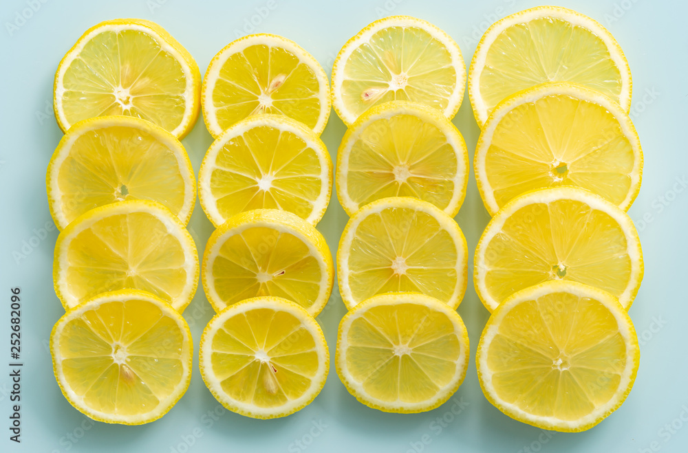 juicy lemon slices