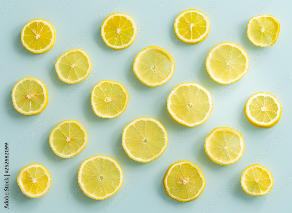 juicy lemon slices