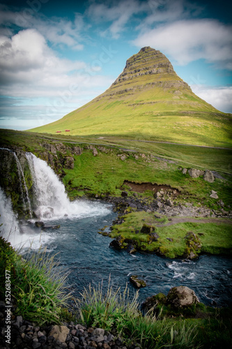 Island kirkjufell © Susann
