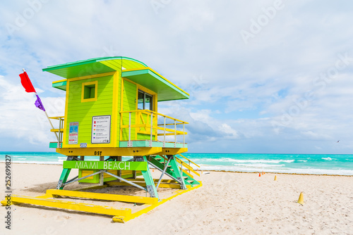 Lifeguard tower in Miami Beach © Gabriele Maltinti