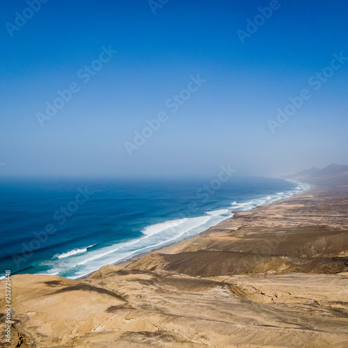 Fuerteventura-Landschaft - Naturschönheit - Brummen