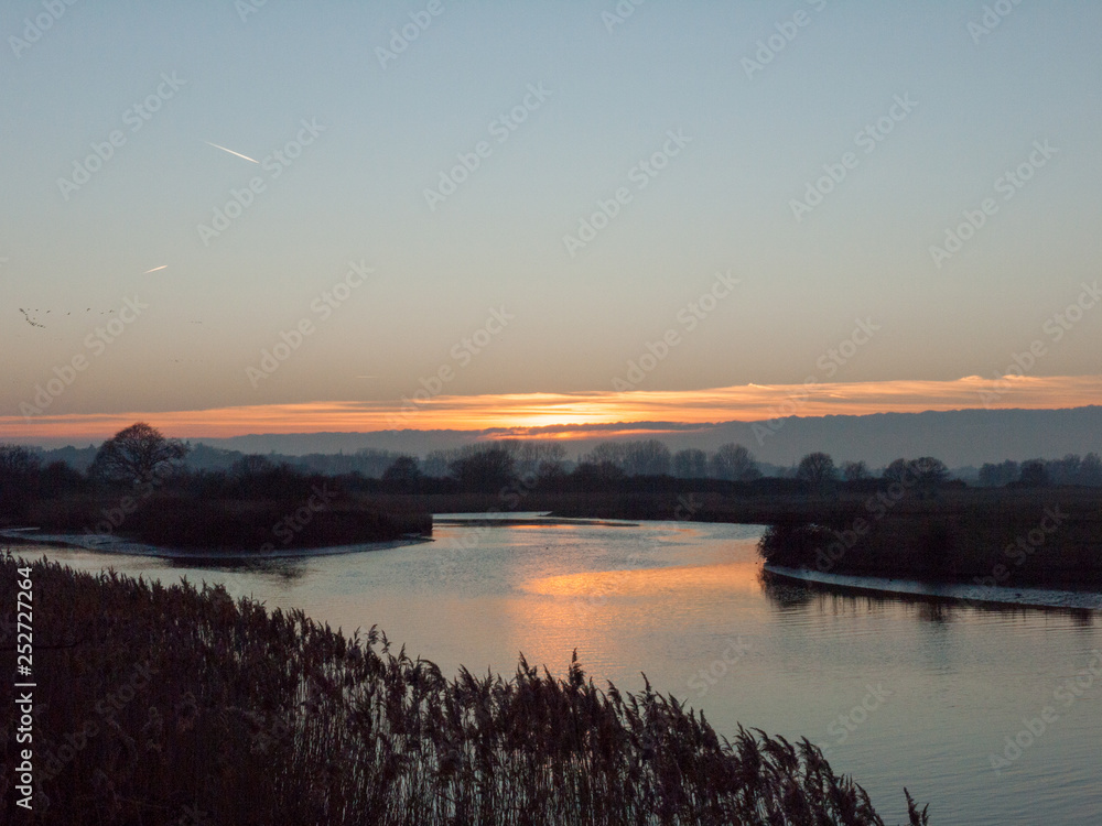 Obraz premium Beautiful countryside Dedham water scene outside nature landscape space