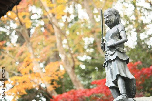 秋の高尾山の仏像たち / Autumn Buddha statues