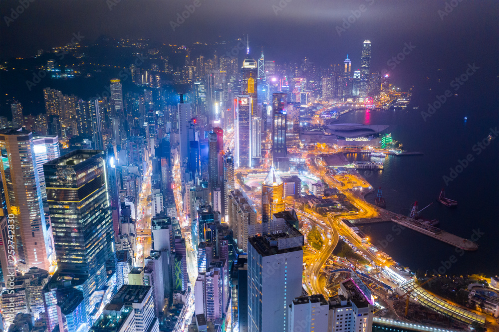 Obraz premium Hong Kong harbor front at night