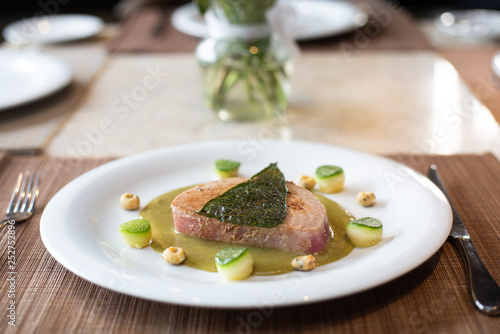 Obraz na płótnie filete con hoja santa