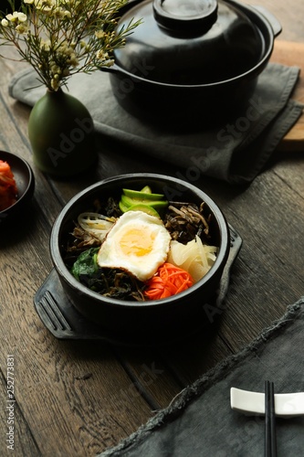 石锅拌饭